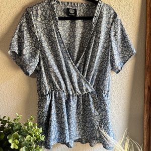 Blue and white floral top